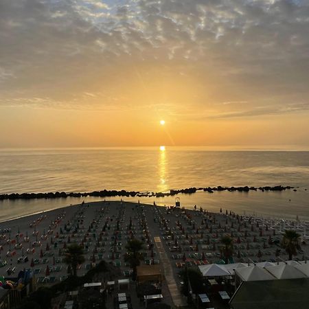 Il Balcone Sul Mare Apartment Porto Recanati Exterior foto